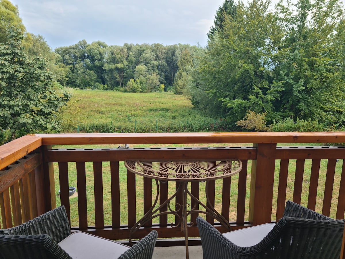 Grüner Ausblick vom Balkon